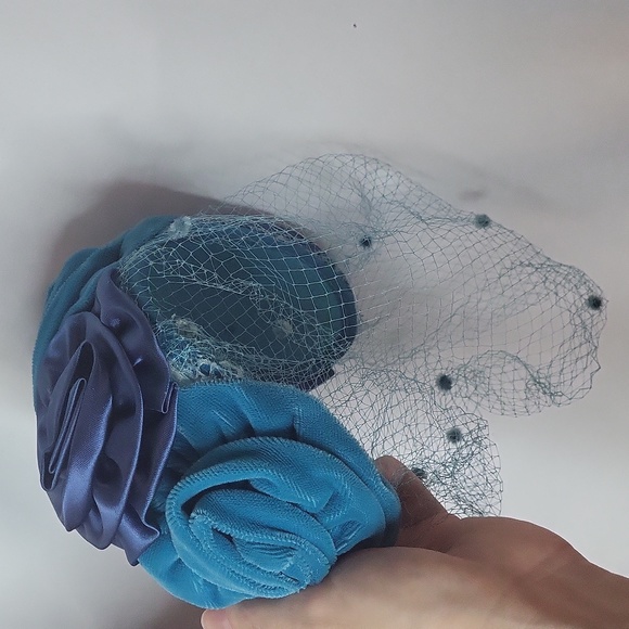 Vintage Hat with Veil 1940s Teal Blue Velvet Silk Flower Net Hat Very good - Picture 15 of 17